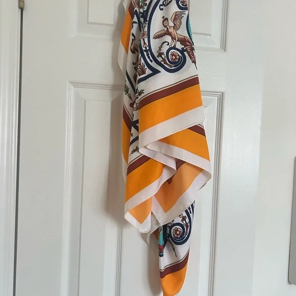 Colorful Patterned Scarf - Picture 3 of 4